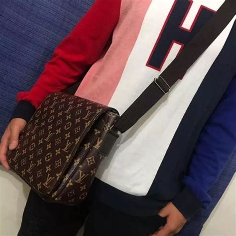 bolsa masculina transversal louis vuitton|Careteiras Transversais Masculinas e Bolsas para Celular.